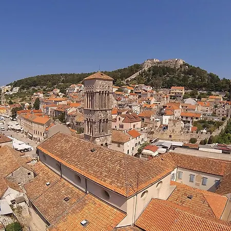 Lovely In Hvar With Wifi *