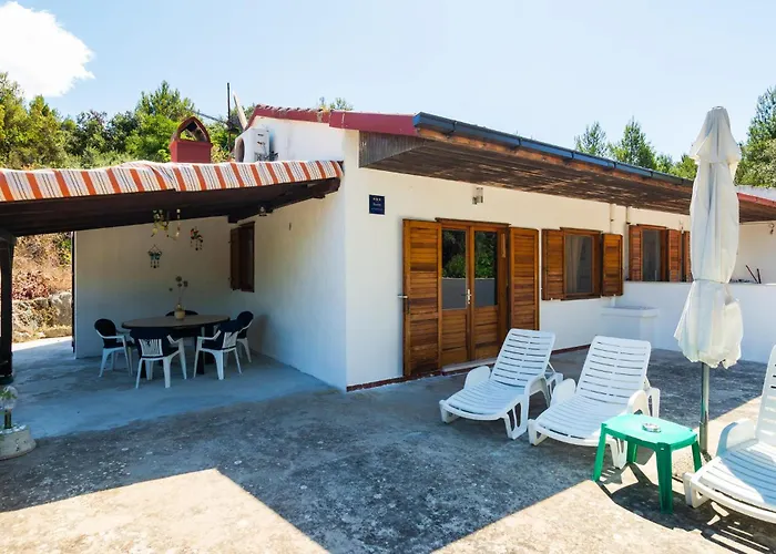 Holiday home Lovely In Hvar With Wifi *