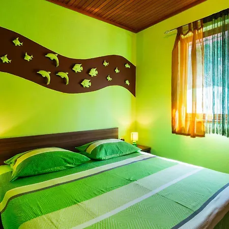 Lovely In Hvar With Wifi Hébergement de vacances Hvar Town